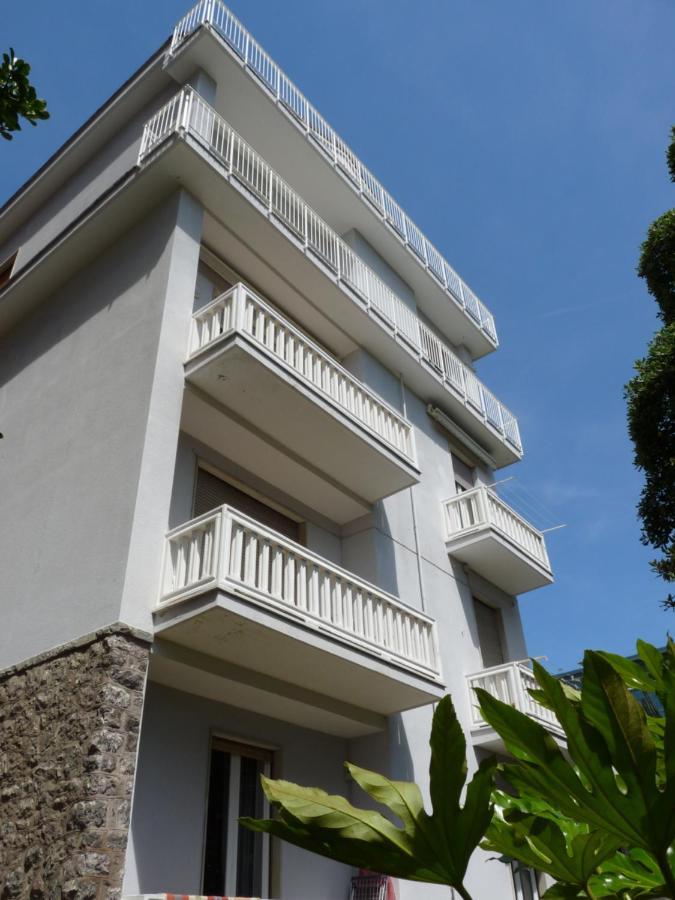 Aquarium By The Sea Apartment Levanto Ngoại thất bức ảnh